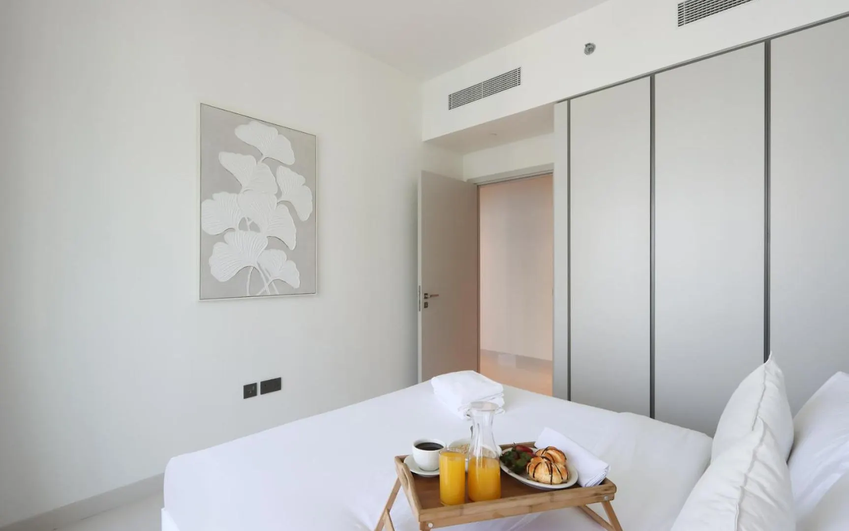 Livbnb- 3Br With Marina Skyline View Dubai Apartment