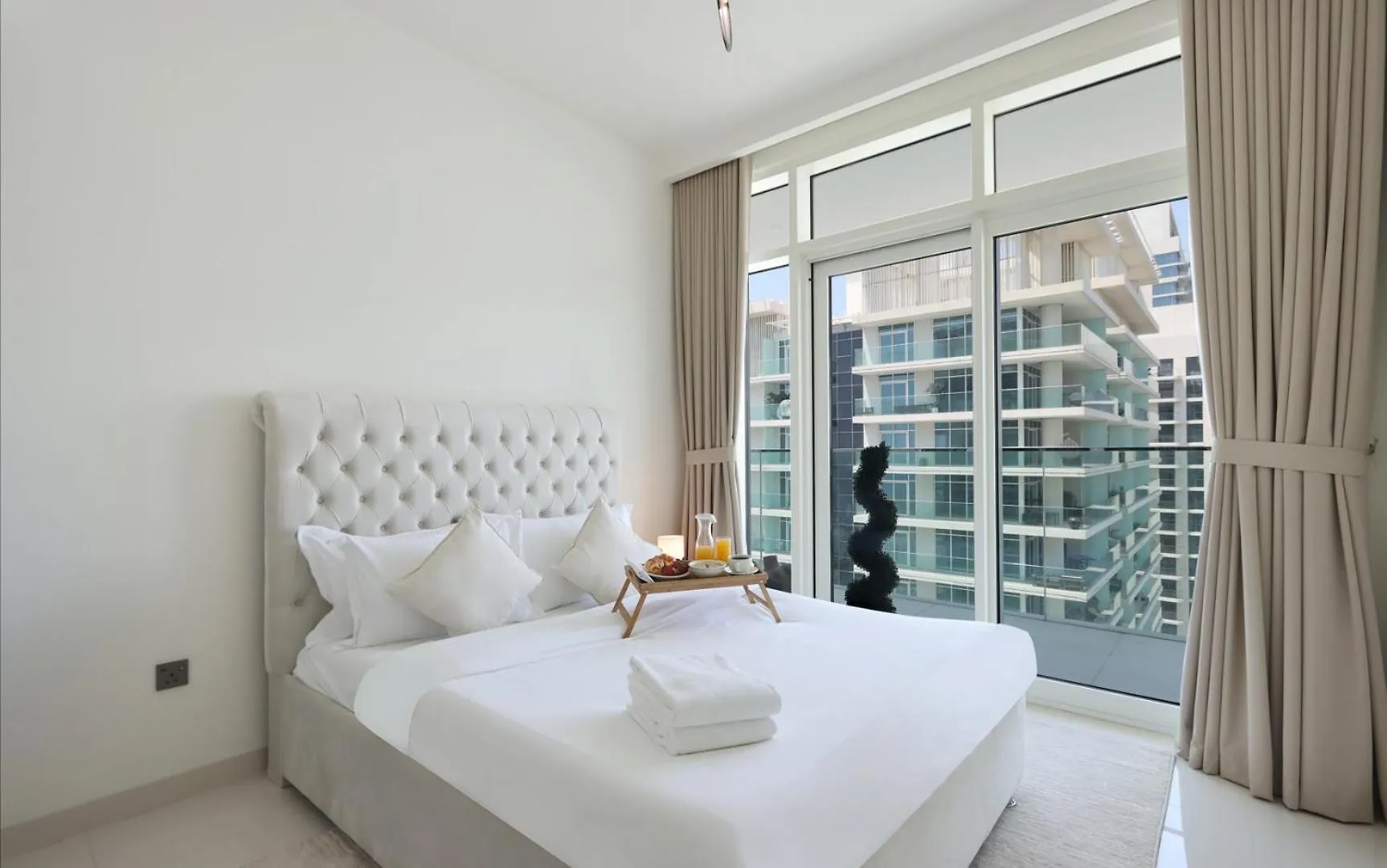 Livbnb- 3Br With Marina Skyline View Dubai Apartment