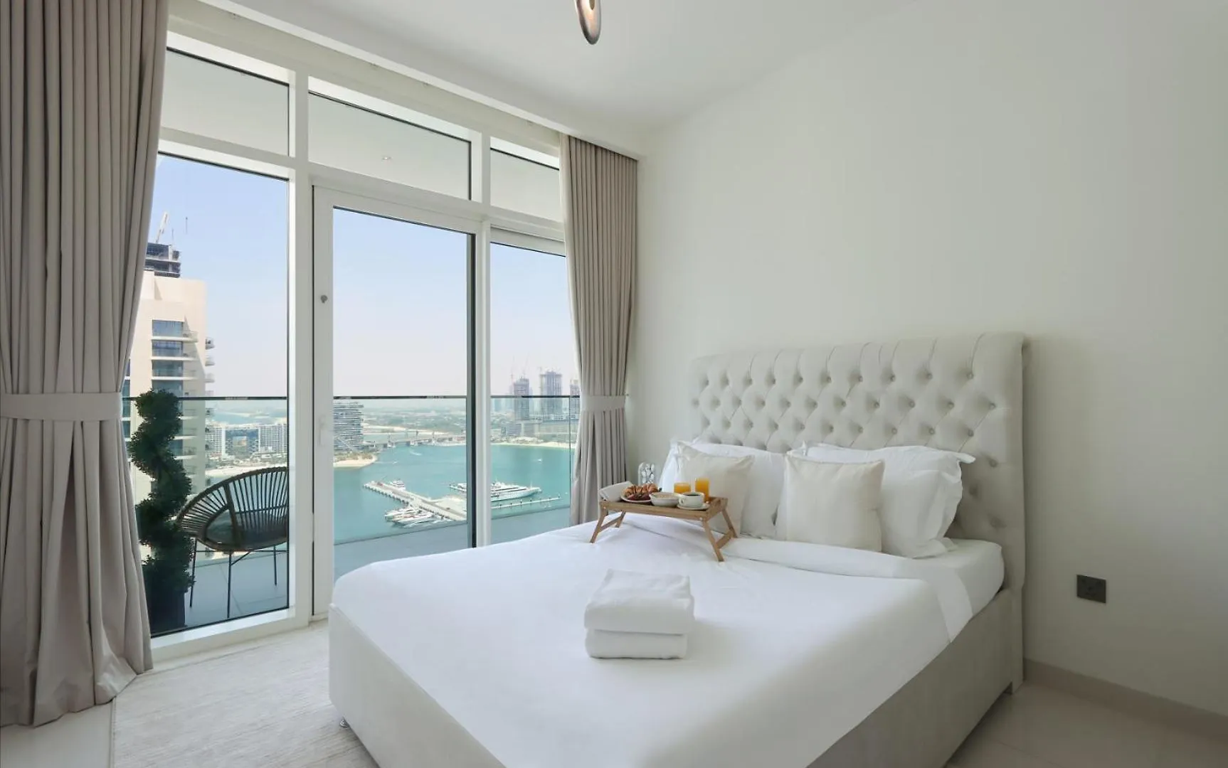 Livbnb- 3Br With Marina Skyline View Dubai